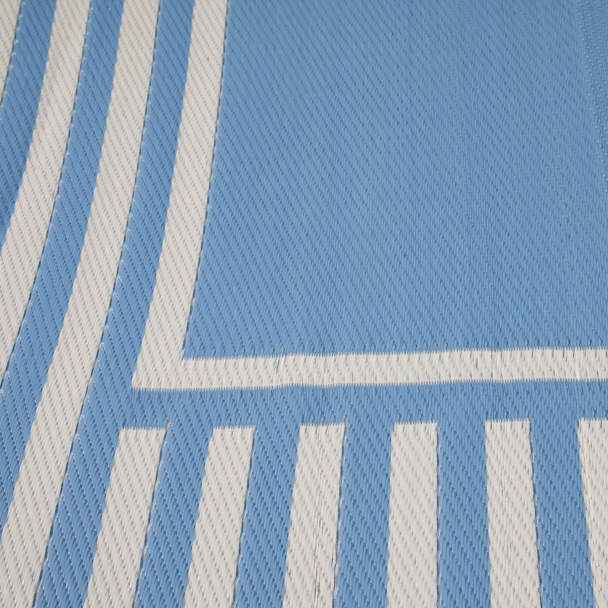 Mainstays Blue Border Stripe Plastic Outdoor Rug, 5'x7'