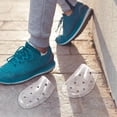 thumbnail image 2 of 2 pares de hormas de plástico transparente para zapatos de hombre y mujer, ajustables para zapatillas y botas, para evitar arrugas y mantener la forma, 2 of 7