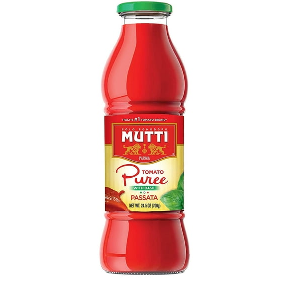 Mutti Tomato Puree with Basil (Passata con Basilico), 24.5 oz. | Italyâ€™s #1 Brand of Tomatoes | Fresh Taste | Vegan Friendly & Gluten Free | No Additives orâ€¯Preservatives