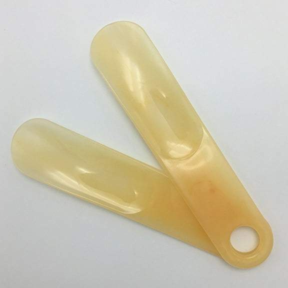 PTOOTP Compact Plastic Shoehorn Set of 2 Shoe Horns for Easy Wearing and Removing Shoes