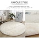 thumbnail image 2 of Una alfombra circular blanca esponjosa y linda, 2 of 2