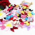 thumbnail image 2 of 50/100 piezas de lazos de cinta de satén mixtos de 25 mm, lazos pequeños hechos a mano para manualidades, accesorios de decoración para fiestas de bodas y Navidad, 2 of 5