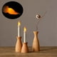 thumbnail image 4 of Velas de Halloween con Control Remoto Velas LED Sin Llama para Suministros Decoración Familiar de Cumpleaños, Flash Amarillo, 4 of 5