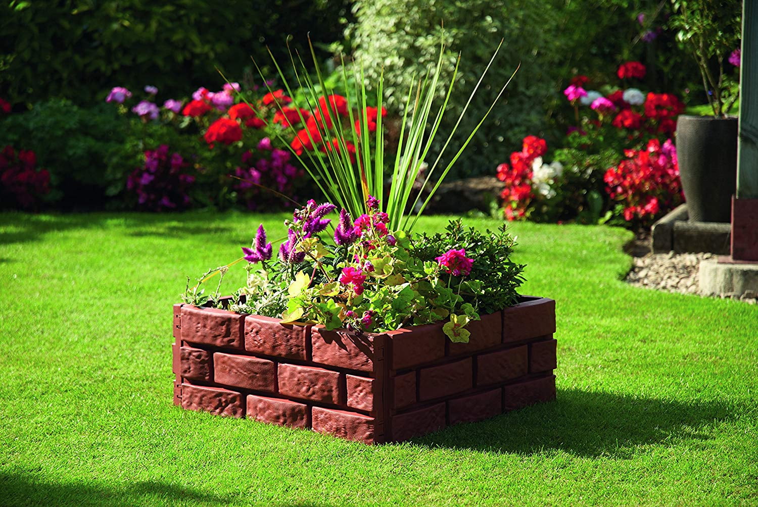 композиция цветочный сад. уличный бетонный вазон "александрия 100". цветочница бетонная византия. цветочница «пион». бетонная цветочница каскад.