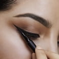 thumbnail image 4 of Delineador de ojos Maybelline Hyper Precise All Day Matte Black, 4 of 6