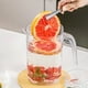 thumbnail image 4 of Jarra de agua fría con 3 tazas, dispensador de plástico de gran capacidad para té helado, zumos, cold brew y agua – diseño bicolor para cocina o salón, 4 of 6