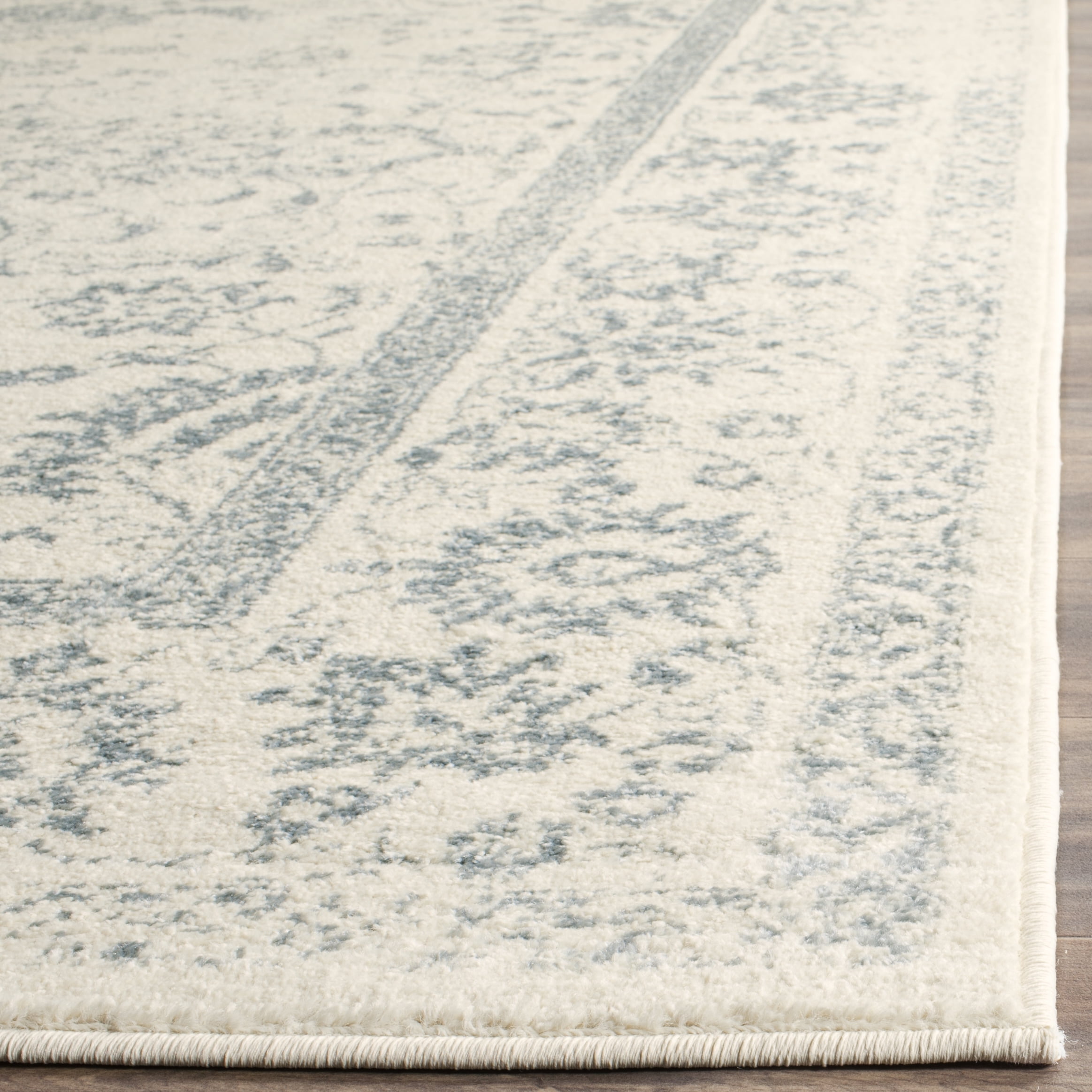 Safavieh Adirondack Wyatt Traditional Distressed Runner Rug, Ivory/Slate, 2'6" x 8'