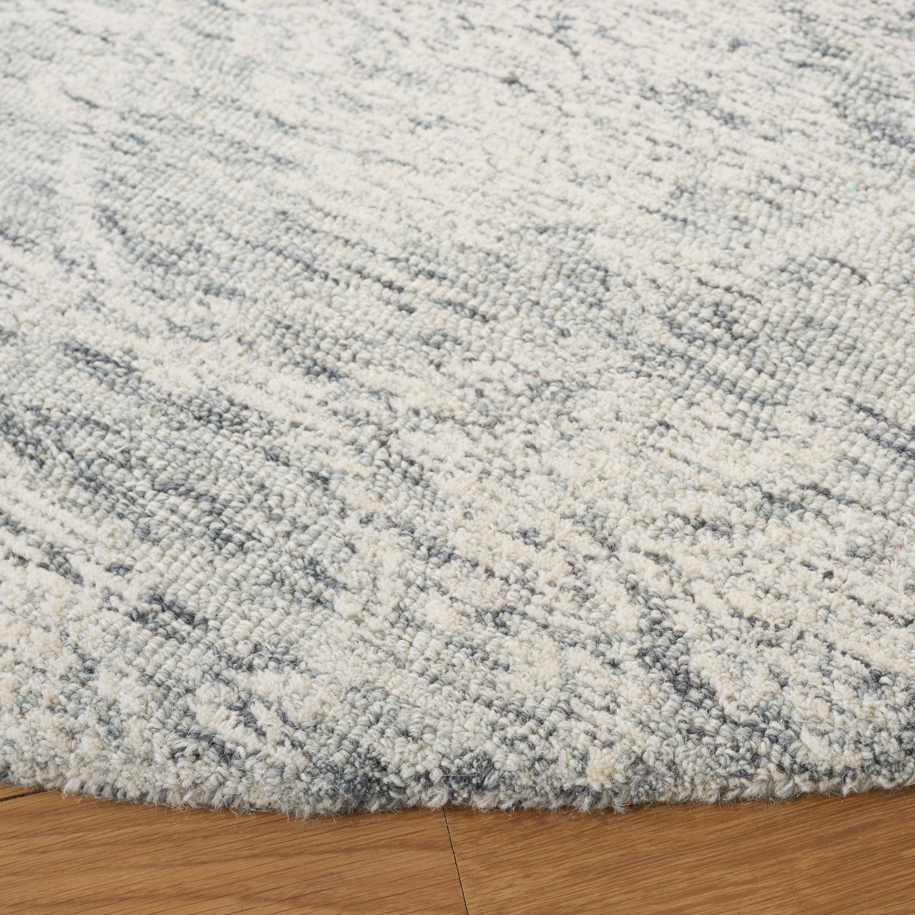Safavieh Metro Sutton Medallion Area Rug, Dark Gray/Ivory, 6' x 6' Round