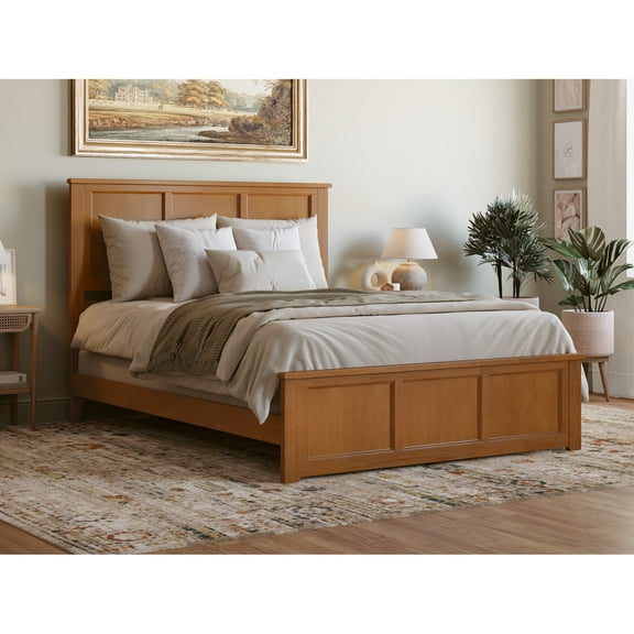 Madison Queen Low Profile Wood Platform Bed w/Matching Footboard in Light Toffee