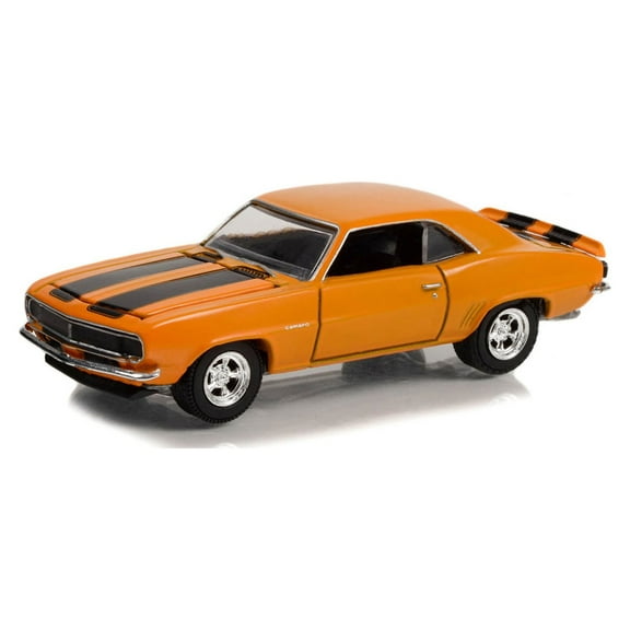 1967 Chevy Camaro RS, Counting Cars - Greenlight 44970F/48 - 1/64 Scale Diecast Model Car