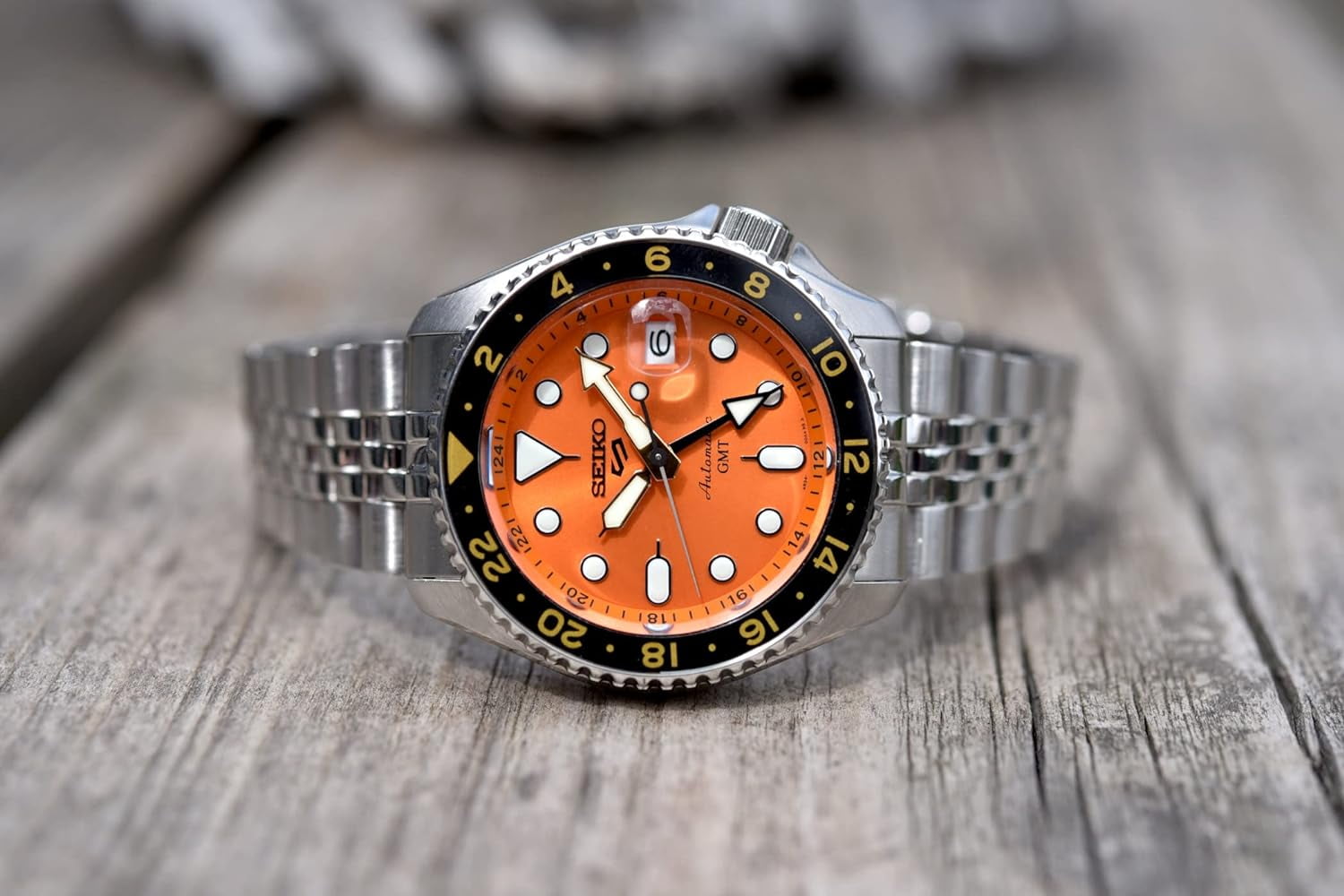 Seiko watch orange outlet