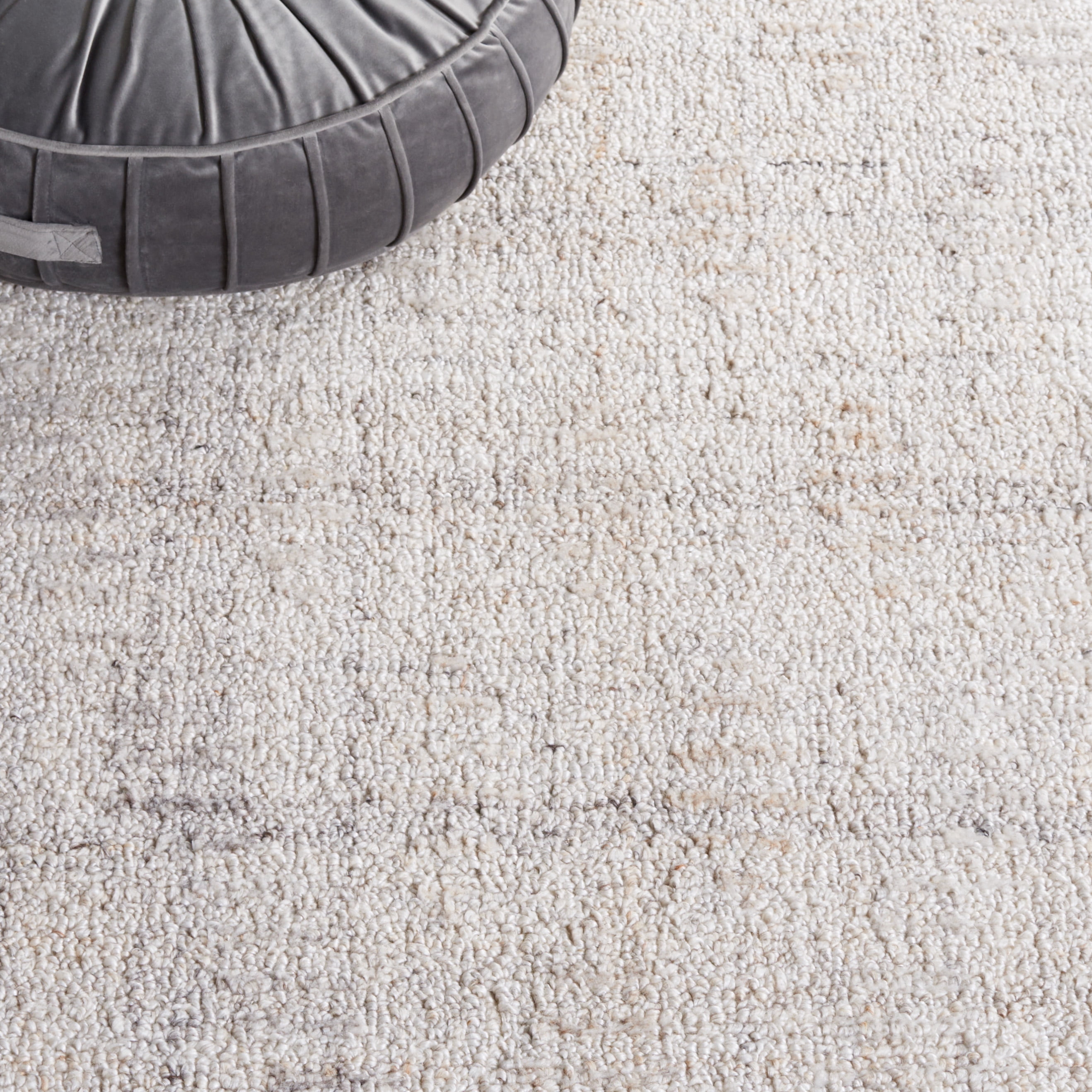 SAFAVIEH Abstract Janis Solid Polyester Area Rug, Ivory/Grey, 4' x 6'