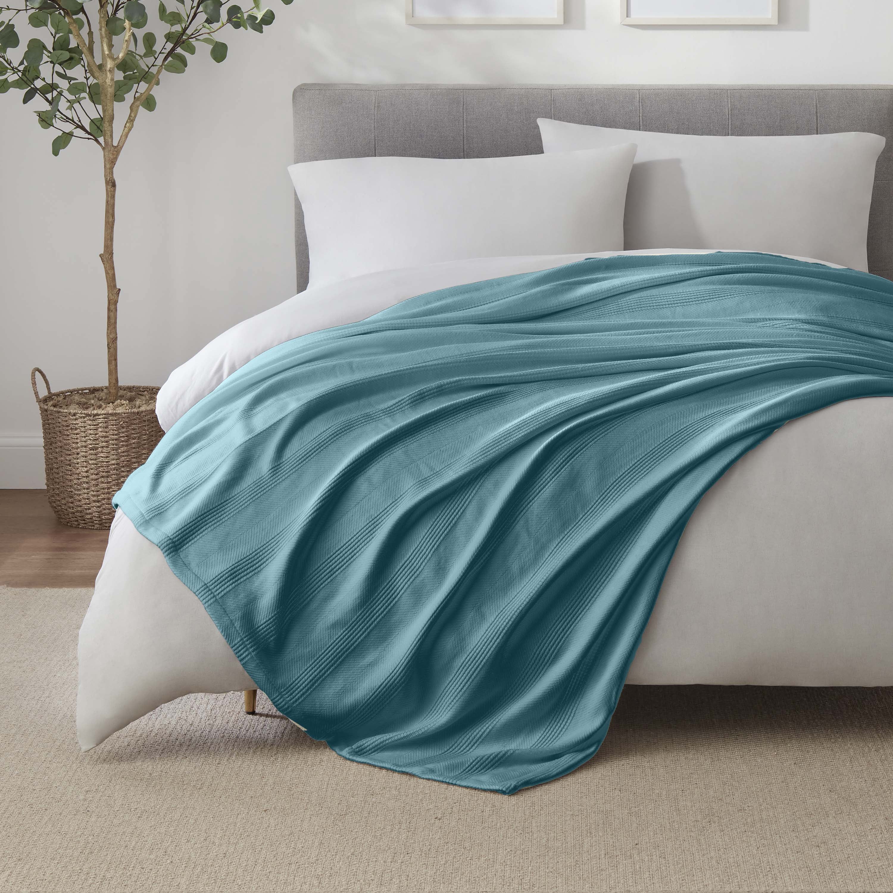 Lightweight Breathable 100% Cotton Knit Blanket – All-Season Bed Blanket – King Size – Blue