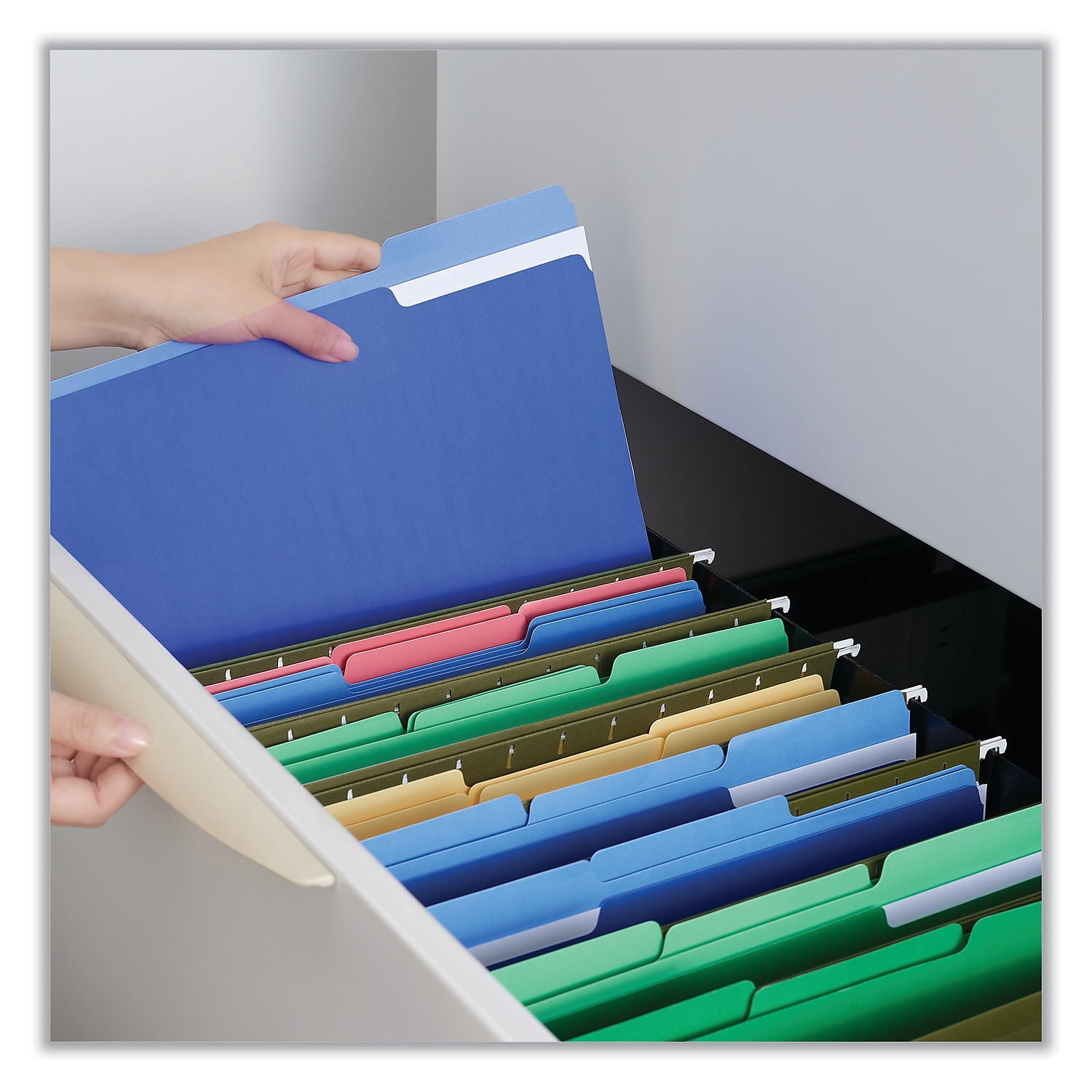 Universal UNV12301 1/3-Cut Assorted Tab Interior File Folders - Letter Size, Blue (100/Box)