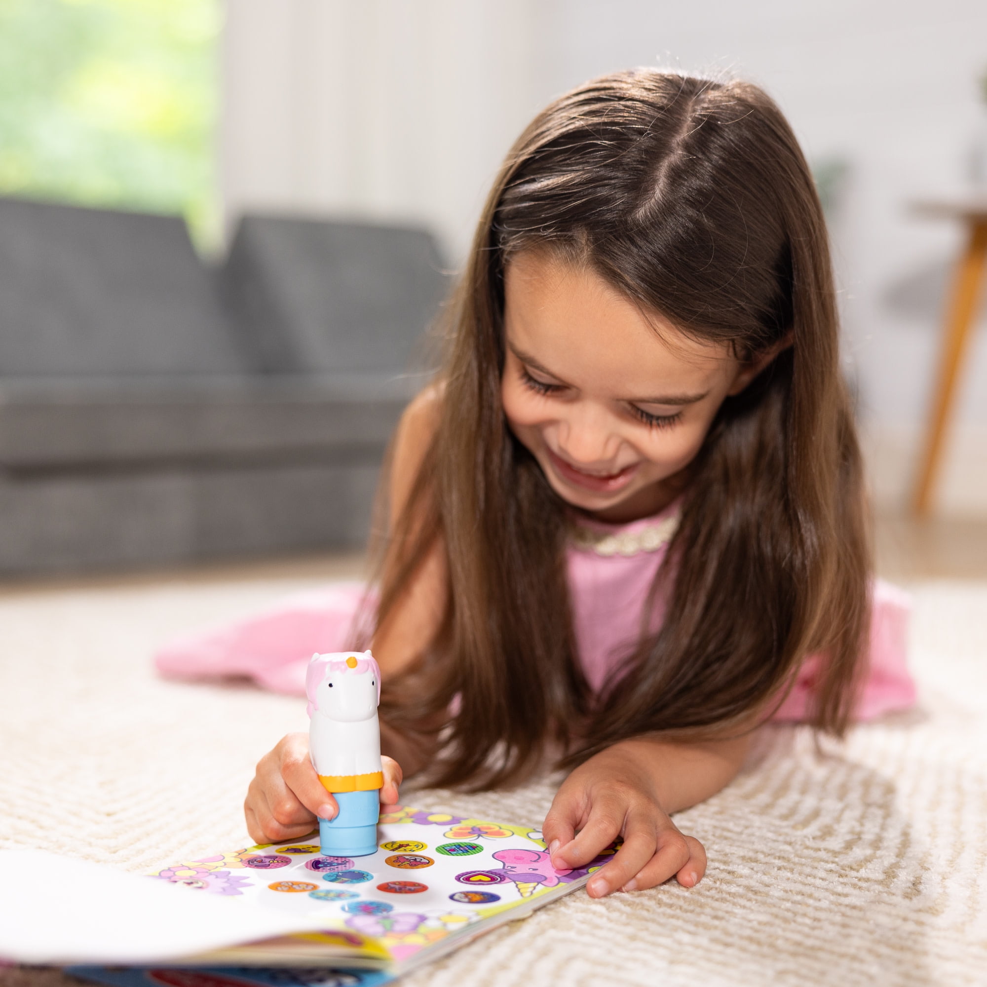 Melissa & Doug Sticker WOW!™ Unicorn Bundle: Sticker Stamper, 24-Page Activity Pad, 600 Total Stickers, Arts and Crafts Fidget Toy Collectible Character