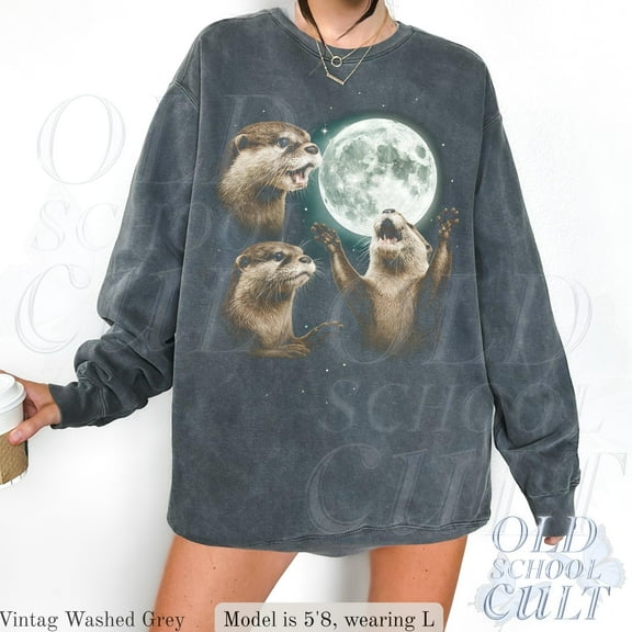Vintage Otter Moon Sweatshirt | Wildlife Graphic Pullover
