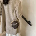 thumbnail image 4 of Versión coreana de la moda de nicho, bolso de hombro con forma de corazón para mujer, bolso de mensajero, bolso de cena de tendencia personalizado con estampado de leopardo, 4 of 5