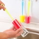 thumbnail image 5 of Juego de 2 Cepillos de Esponja, Herramienta de Limpieza de Cocina Moderna, Cabezal de Esponja Suave, Eficaz para Eliminar Manchas, Limpiador Versátil para Copas de Vino y Tazas, Color Aleato, 5 of 7