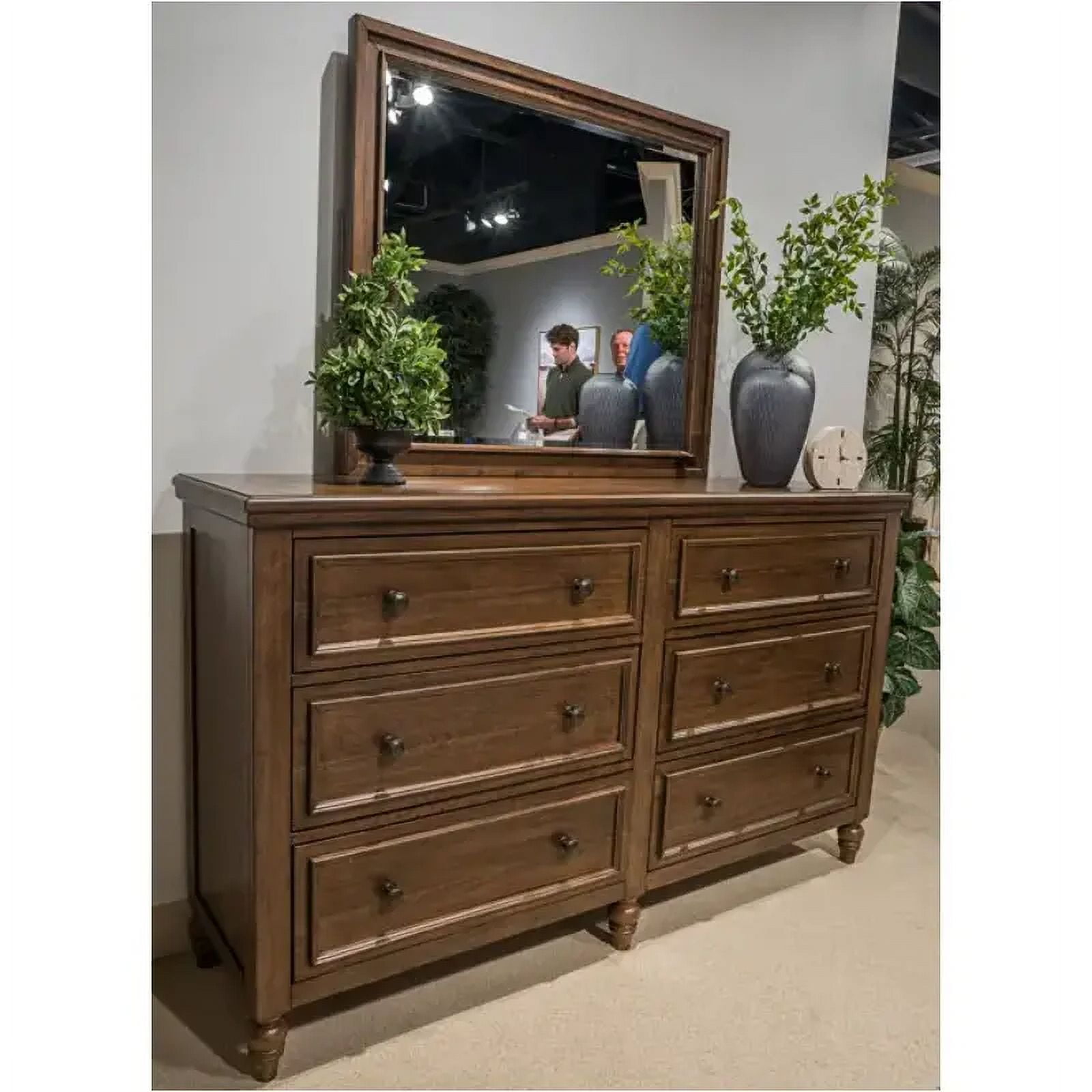 B787-31 Ashley Furniture Sturlayne Dresser
