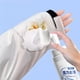thumbnail image 4 of Limpiador de plumas 208ml | Detergente para la ropa sin agua sin lavar | Aplicador de pincel incorporado | Eliminación rápida de manchas y olores en ropa | Compacto para Viajes y Uso Doméstico |, 4 of 6