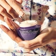 thumbnail image 2 of Set para el cuidado de la piel: Crema de día y crema de noche Avon Anew Platinum, 2 of 4