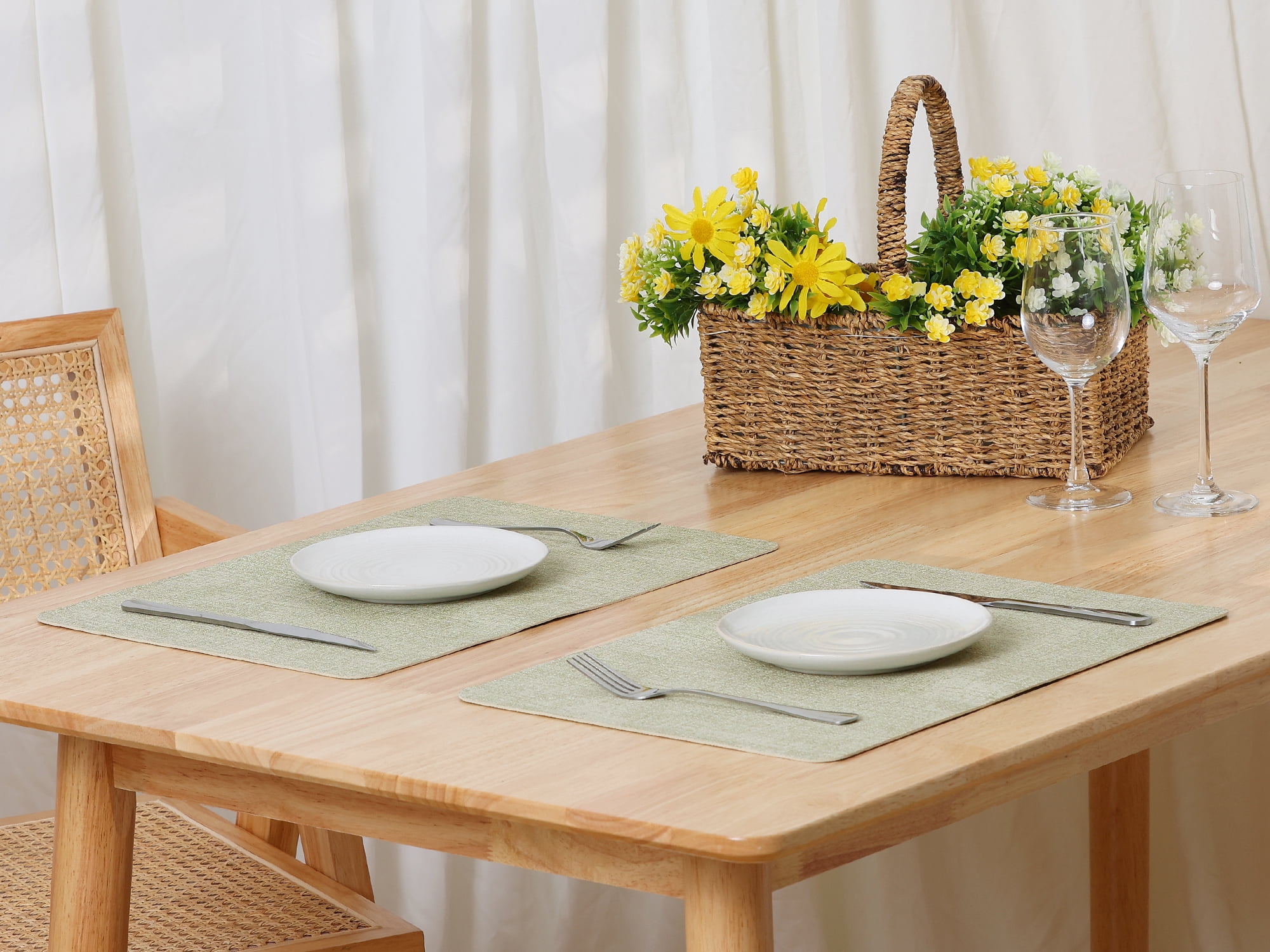 Unique Bargains Set of 6 Faux Leather Heat Resistant Waterproof Dining PU Place Mats Light Green