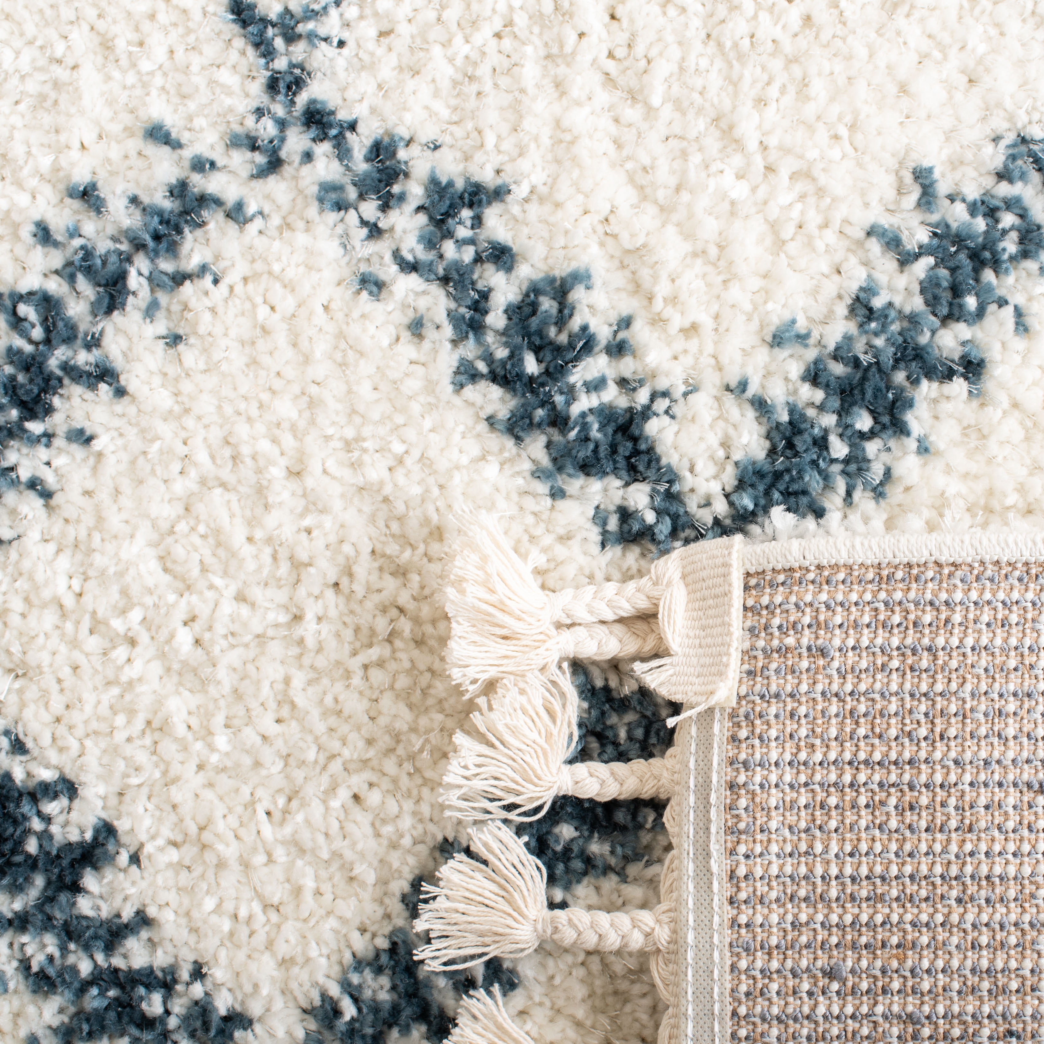 SAFAVIEH Berber Fringe Amable Geometric Shag Area Rug, Cream/Blue, 9' x 12'