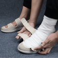 thumbnail image 4 of Sandalias informales de ortopedia, zapatos hinchados de pies anchos, ajuste de la eversión del pulgar, zapatos suaves y cómodos para diabéticos, zapatos para mamá y papá, 4 of 5