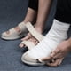 thumbnail image 4 of Sandalias informales de ortopedia, zapatos hinchados de pies anchos, ajuste de la eversión del pulgar, zapatos suaves y cómodos para diabéticos, zapatos para mamá y papá, 4 of 5