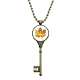 thumbnail image 1 of Londres Contour Érable Automne Clé Collier Pendentif Plateau Orné Chaîne, 1 of 3
