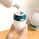 thumbnail image 5 of Billuyoard Dispensador portátil Botella de corporal Botellas de almacenamiento a prueba de fugas de silicona Contenedor de Almacenamiento y organización del hogar 80ML Azul, 5 of 6