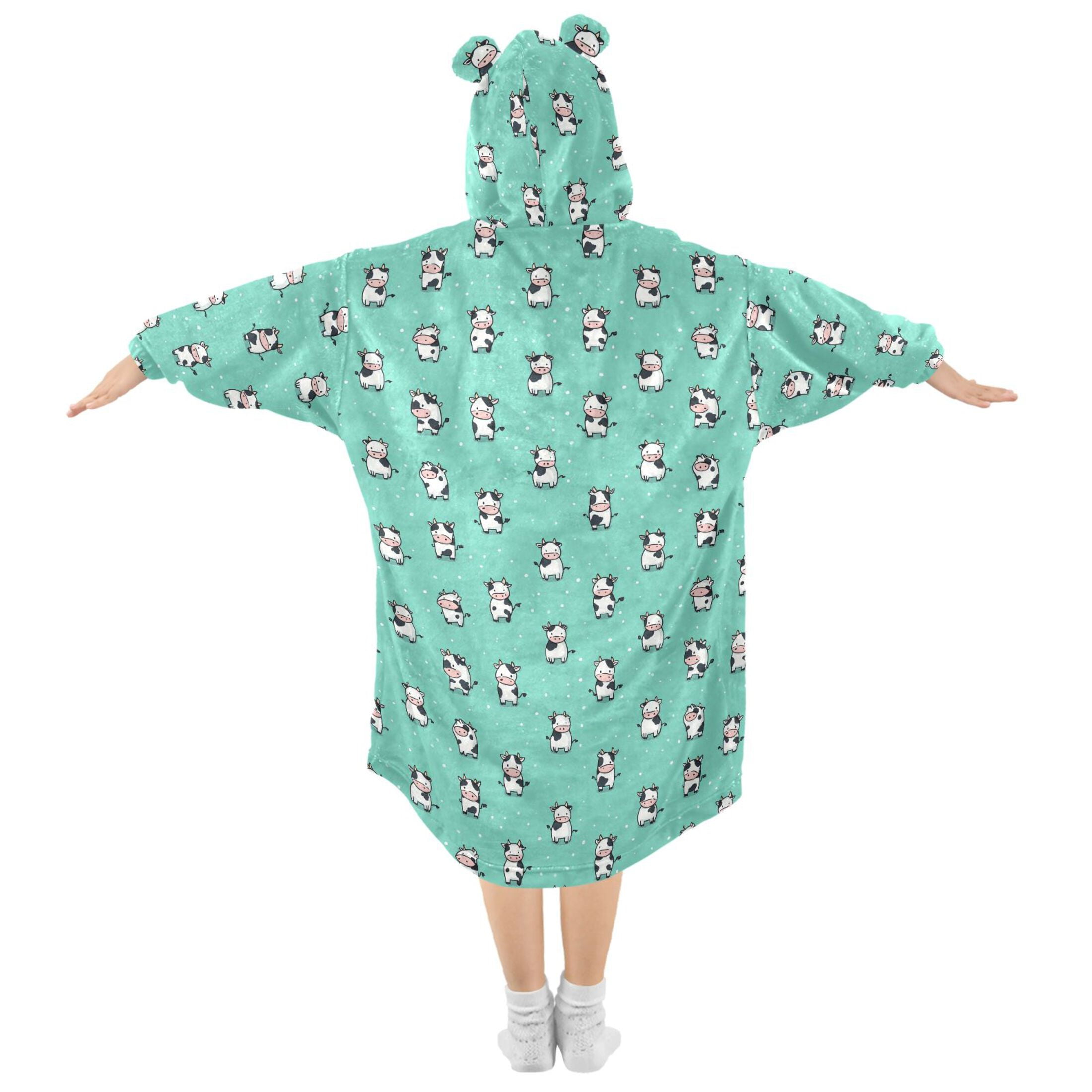 Wearable Blanket Hoodie for Kids Cute Cow Flannel Hooded Blanket with Pockets and Sleeves Suitable for Boys and Girls