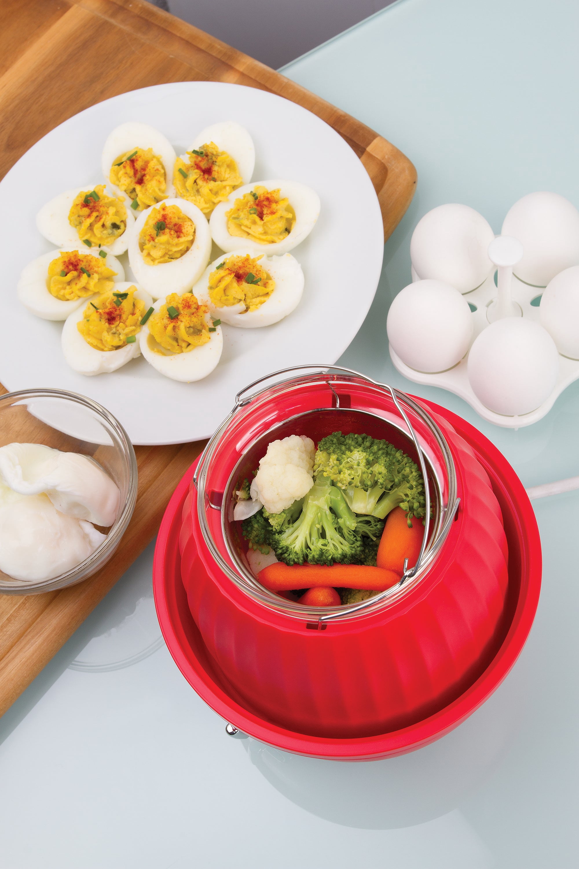 Euro Cuisine Electric Egg Cooker & Food Steamer with Auto Shut Off Red (MSCX26RD)