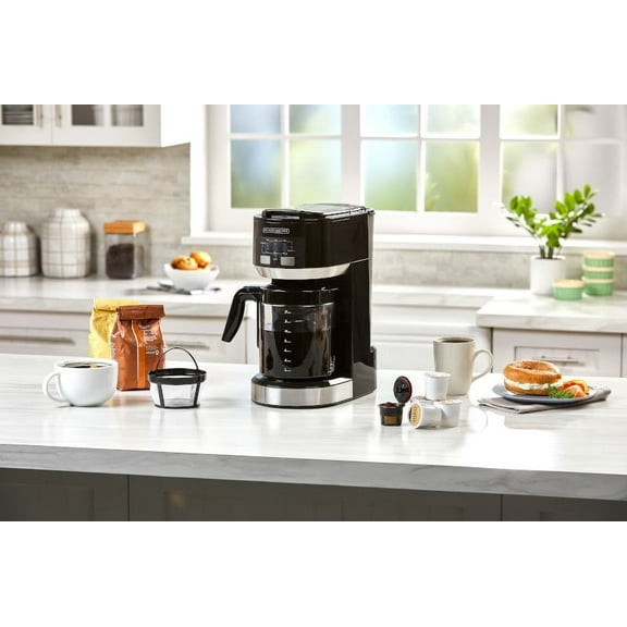 BLACK DECKER Dual Brew Coffee Maker, 14-Cup Carafe, Single Serve, Auto-Clean, SS0441-0BD