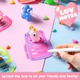thumbnail image 4 of JOYIN Set de 32 llaveros de animales con ojos pop-up y tarjetas de San Valentín, 4 of 9