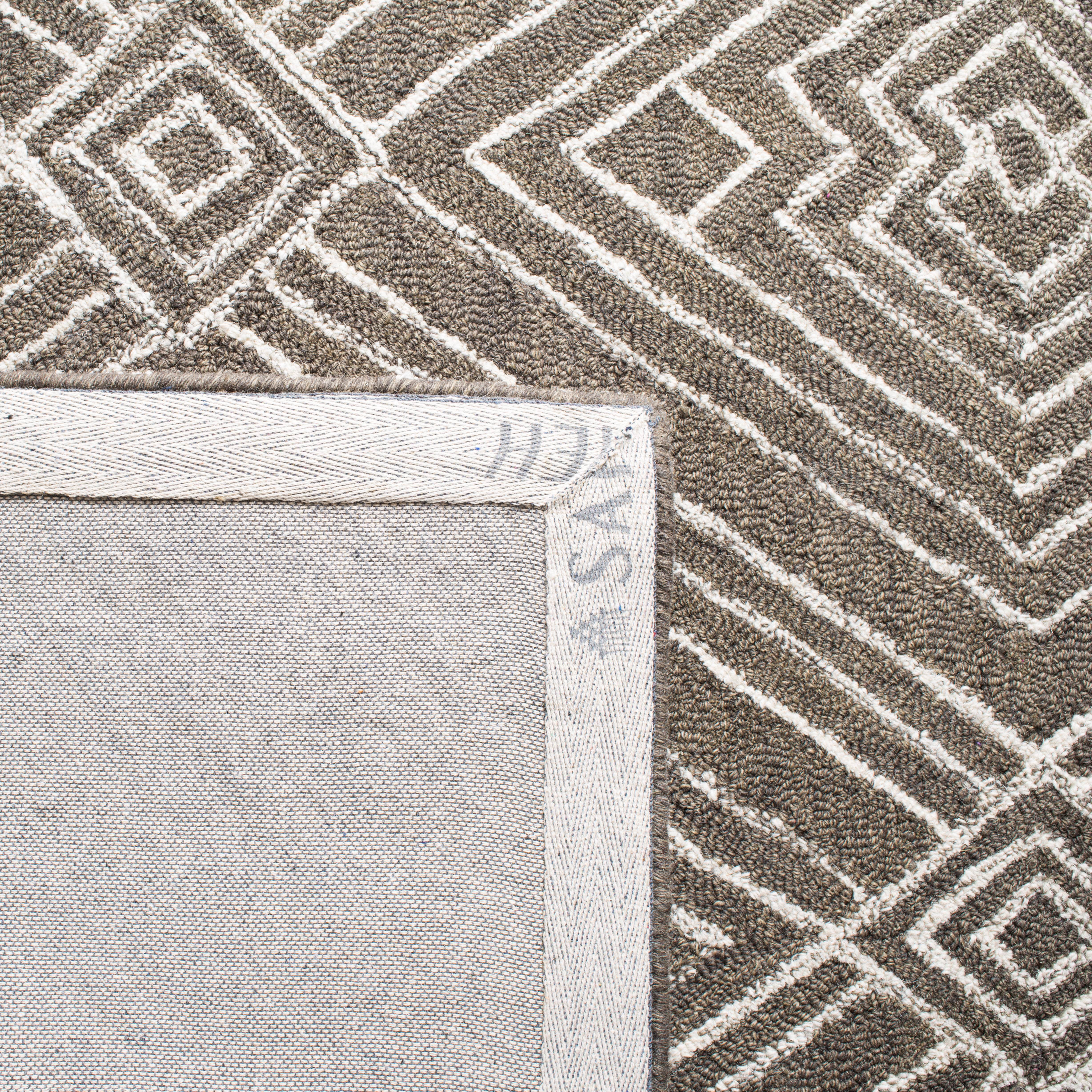 SAFAVIEH Micro-Loop Colton Geometric Area Rug, Dark Grey/Ivory, 8' x 10'