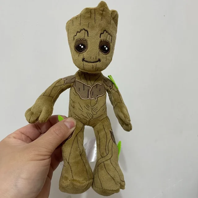 Muñeco de peluche MINISO de 22 cm con diseño de Groot de Guardianes de la Galaxia, con soporte magnético para el hombro, de 5 pulgadas.