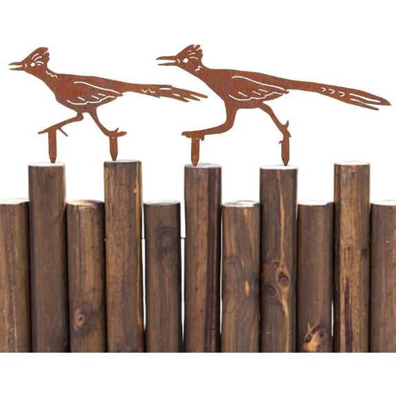 2Pcs Rusty Birds Fence Decoration Outdoor Metal Birds Decor for Yard Art Metal Craft Statue Ornaments Iron Sculptures Stakes Rustic Garden Decor
