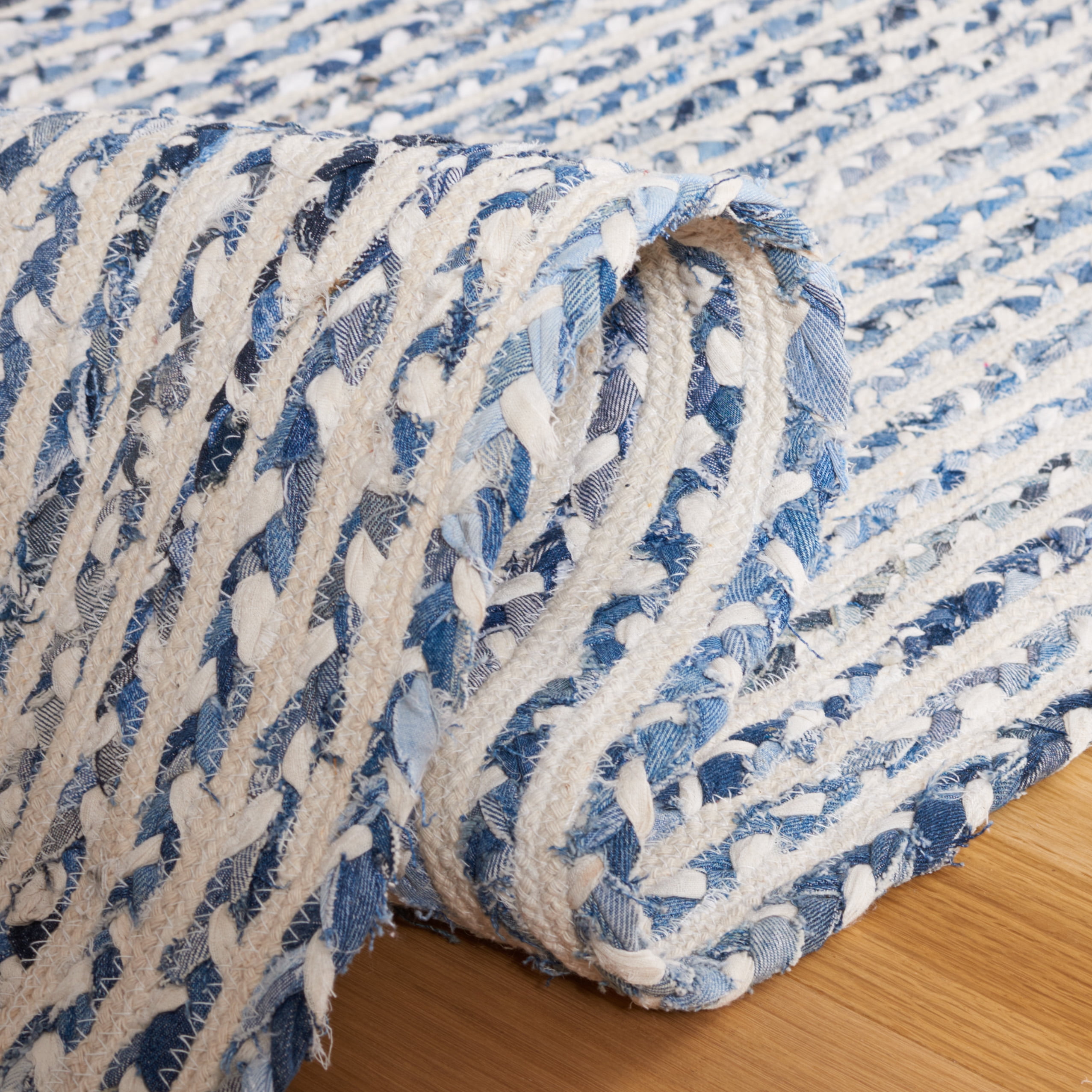 SAFAVIEH Braided Anabella Bordered Cotton Reversible Area Rug, Blue/Ivory, 9' x 12'