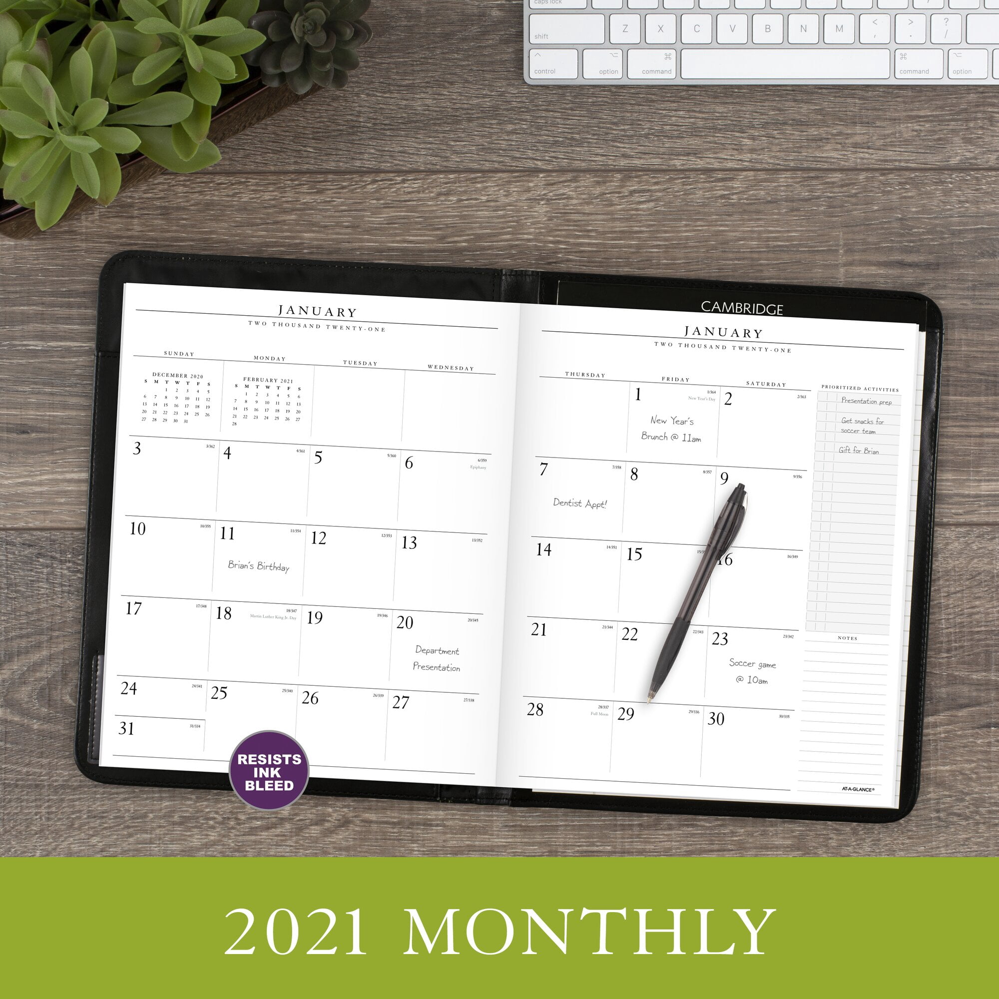 AT-A-GLANCE Executive Monthly Padfolio, 9" x 11", Black, January 2021 to January 2022 - 702900521
