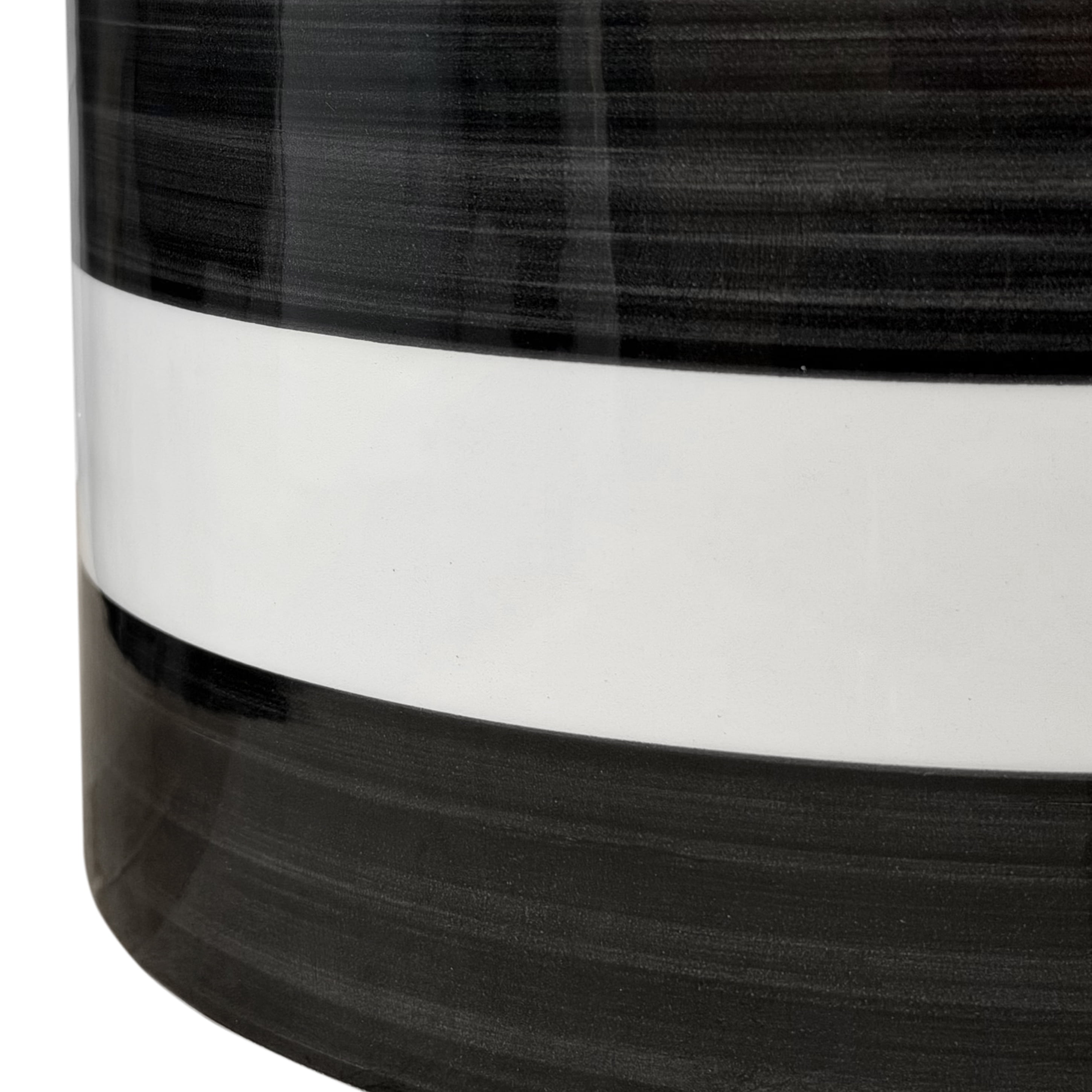 Mainstays Andrew 7.8" x 7.8" x 6.9" Round Rich Black and Arctic White Ceramic Planter