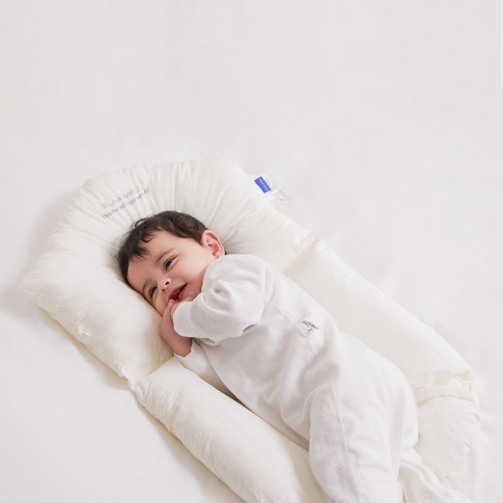 Comfort Pillow for Better Sleep - Mom Hug Comfort Pillow for Relaxation and Support - Ideal for Home Travel and Comfort Needs