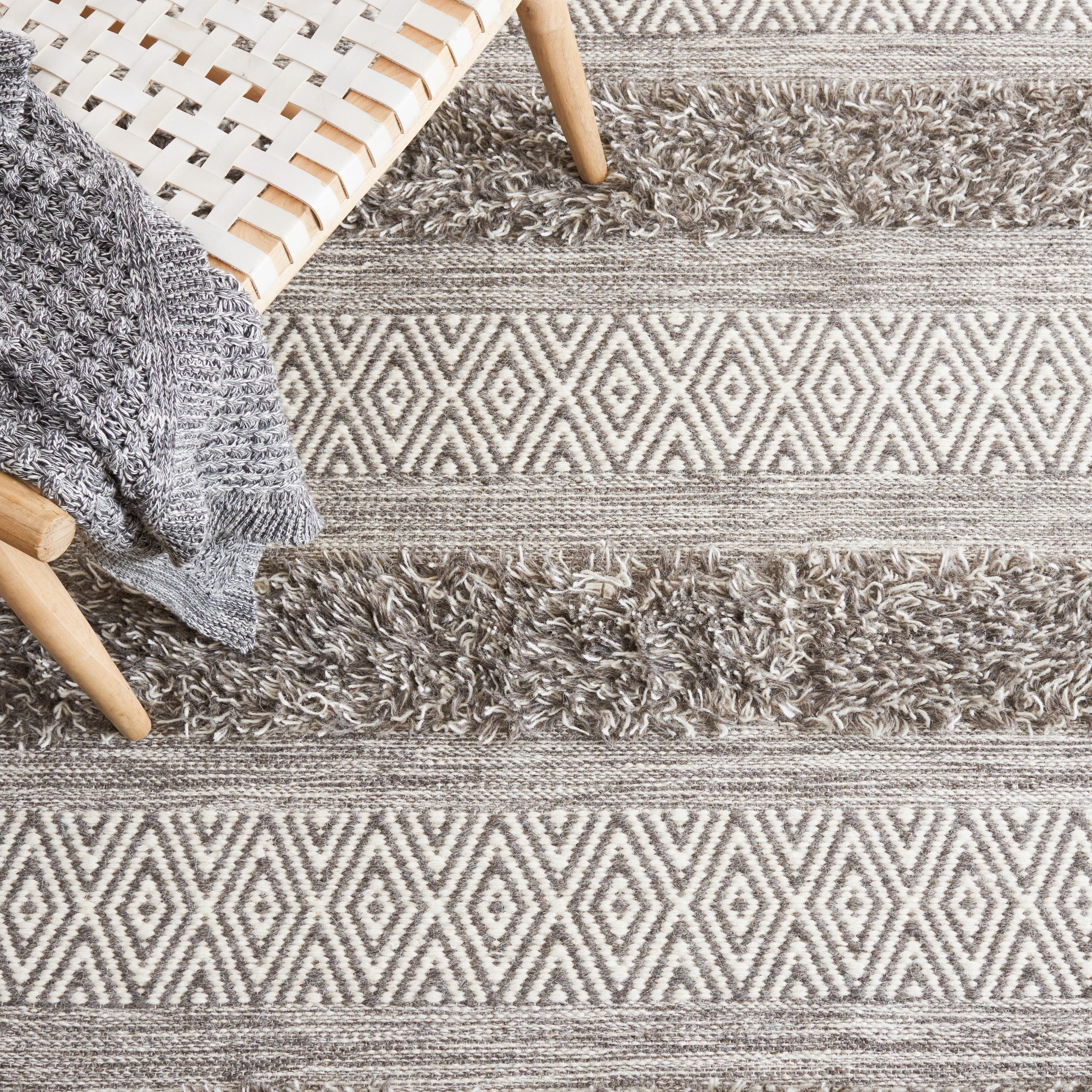 SAFAVIEH Vermont Zavier Stripe Area Rug, Brown/Ivory, 6' x 6' Square