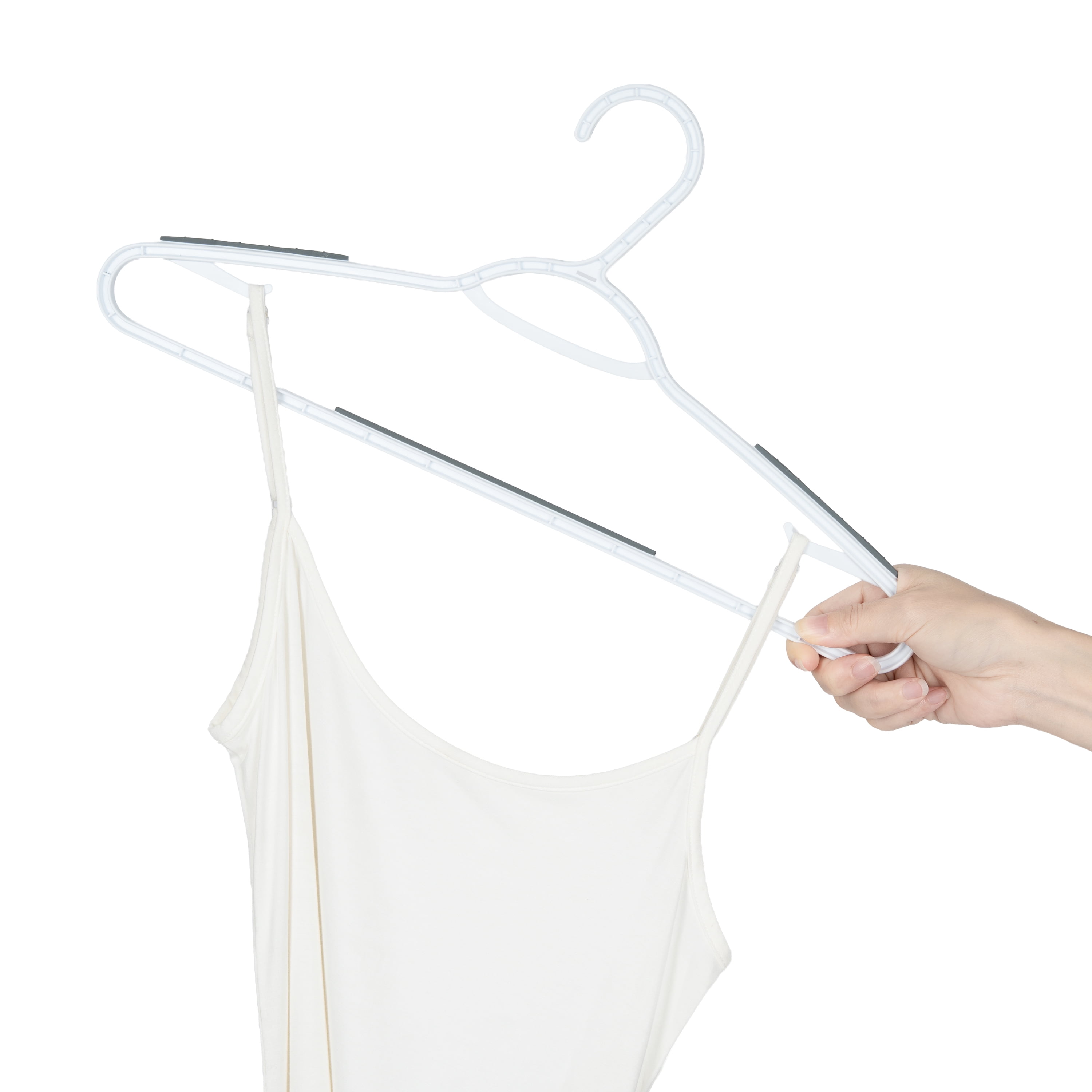 Mainstays Plastic Non Slip Clothing Hangers, 30 Count, White