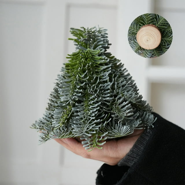 BAOPAI 7 Inch Green Shatterproof Hand Christmas Tree Decorations Ornament with Lifelike Branches Compact Size for Home Office Decoration Reusable and Lightweight