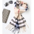 thumbnail image 3 of Bufanda de otoño e invierno para hombre, cálida, estilo coreano, a cuadros, cachemira, clásica, versátil, para hombres y mujeres, bufanda para estudiantes, 3 of 5