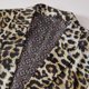 thumbnail image 3 of Blazer con estampado de leopardo para hombre, corte entallado, informal, con un botón, esmoquin, 3 of 5