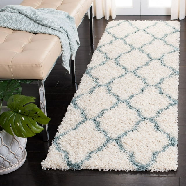 Safavieh Dallas Logan Geometric Shag Area Rug