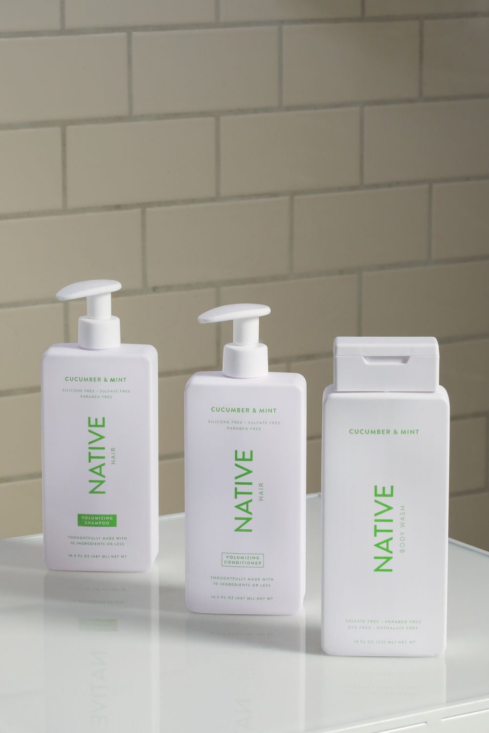 Shampooing volumisant Native Concombre et menthe, sans sulfate, sans parabènes 487 ml