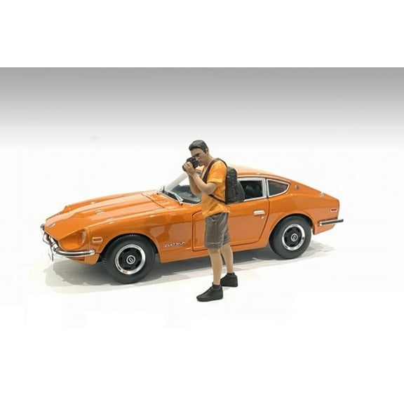 Car Meet 2 Figure VI, Orange and Brown - American Diorama 76294 - 1/18 scale Figurine - Diorama Accessory